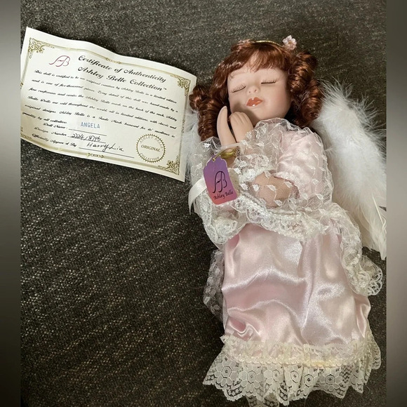 NIB Ashley Belle Porcelain Doll - Picture 2 of 9